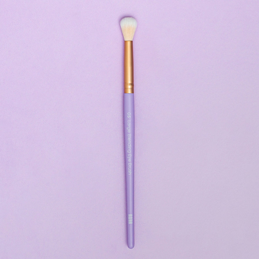 Large Blending Eye Brush 05