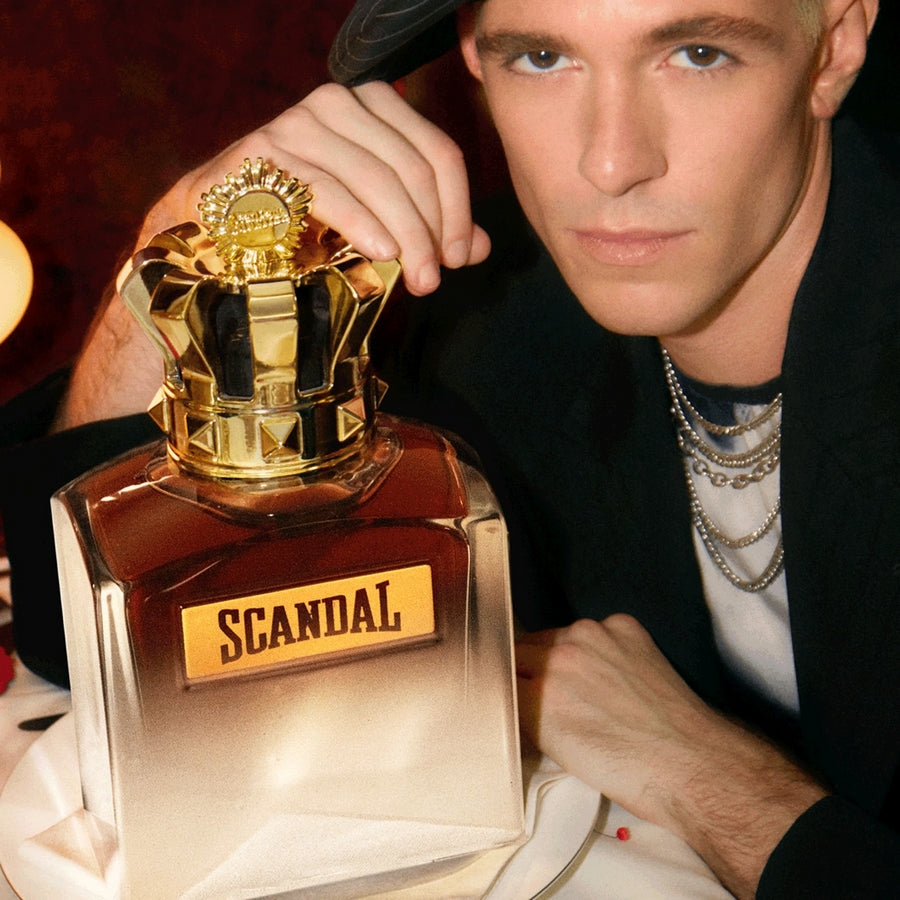 Jean Paul Gaultier Scandal Pour Homme Elixir Parfum immagine promozionale 4